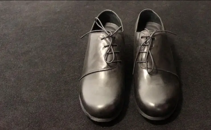 Nov Slog Pozimi Obleko moški čevlji Oxford Čipke Krog nogi Pravega usnja Črne Čevlje mi Zdrsne na ročno Retro Loafers